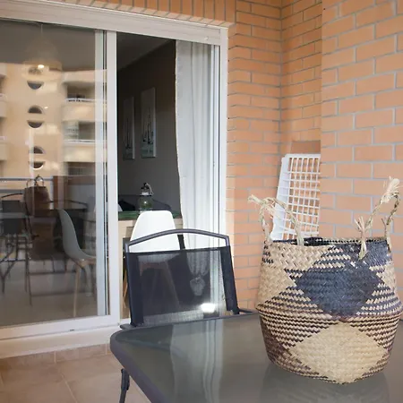 Apartamento Beachfront Family Retreat, Marina D'or