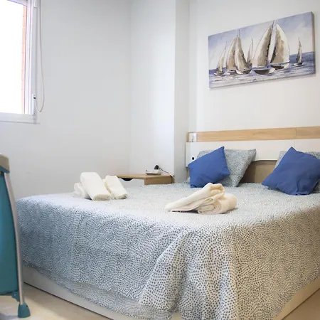 Beachfront Family Retreat, Marina D'or Apartamento Oropesa del Mar