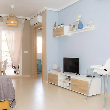 Beachfront Family Retreat, Marina D'or Apartamento *