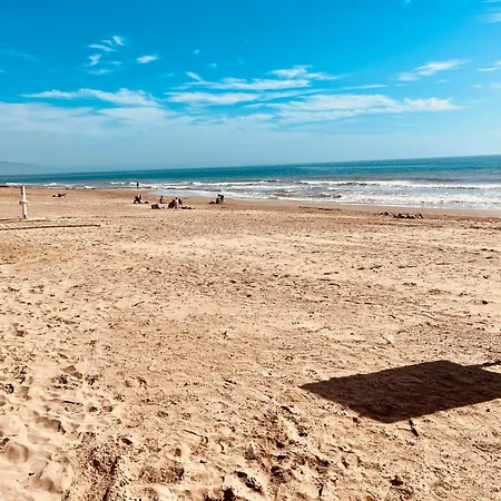 Beachfront Family Retreat, Marina D'or Apartamento *